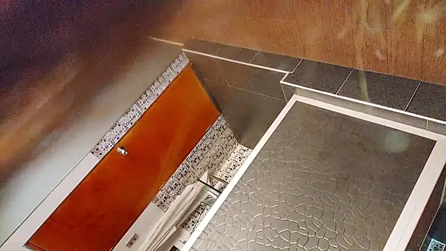 Alaia sam online show from 11-07-25, 03:27