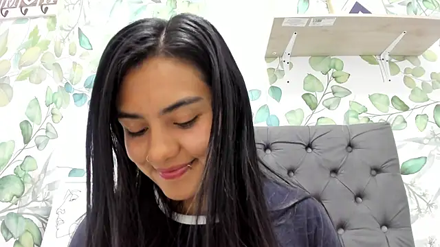 atilanadiaz7 online show from 10-29-25, 05:23