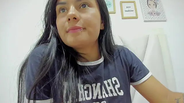 atilanadiaz7 online show from 02-26-26, 07:14