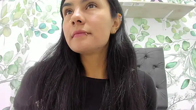 atilanadiaz7 online show from 09-19-25, 04:11