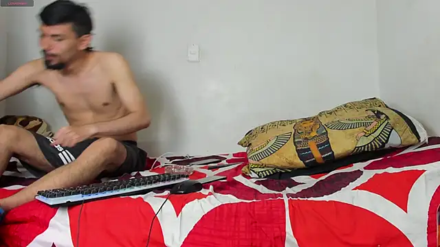 Aaron BigDickxxx online show from 04-08-26, 06:53