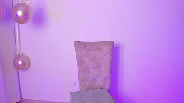 Camila Coxx online show from 07-17-26, 06:10