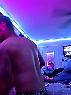 Snapshot of Twin2222 chatting on 09-24-25, 04:41 Twin2222 online show from 09-24-25, 04:41