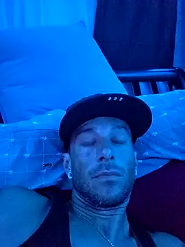 Snapshot of Twin2222 chatting on 09-22-25, 02:50 Twin2222 online show from 09-22-25, 02:50