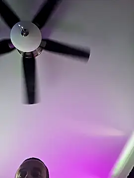 Snapshot of Twin2222 chatting on 09-15-25, 10:32 Twin2222 online show from 09-15-25, 10:32