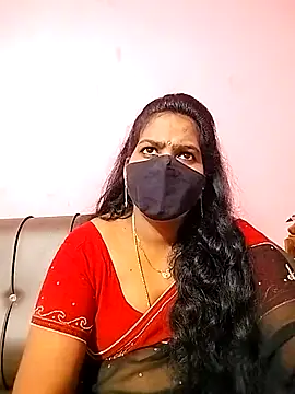 Snapshot of melina214 chatting on 09-20-25, 04:17 melina214 online show from 09-20-25, 04:17