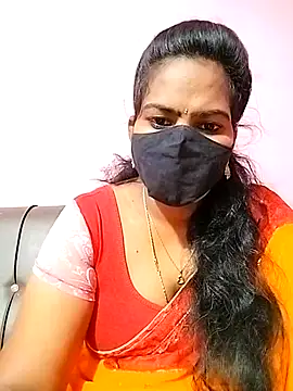 Snapshot of melina214 chatting on 02-22-25, 02:50 melina214 online show from 02-22-25, 02:50