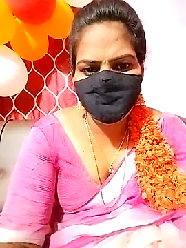 Snapshot of melina214 chatting on 02-25-25, 04:46 melina214 online show from 02-25-25, 04:46