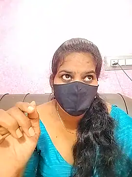 Snapshot of melina214 chatting on 07-11-26, 12:38 melina214 online show from 07-11-26, 12:38