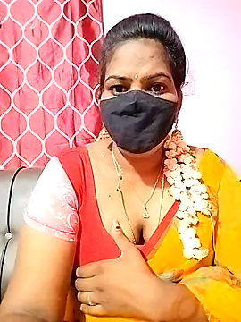 Snapshot of melina214 chatting on 03-08-25, 02:34 melina214 online show from 03-08-25, 02:34