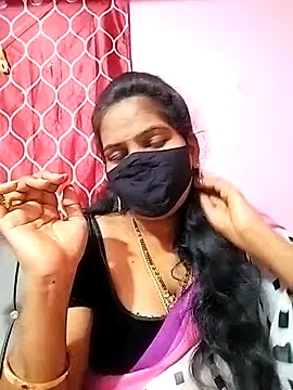 Snapshot of melina214 chatting on 03-10-25, 03:34 melina214 online show from 03-10-25, 03:34