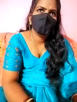 Snapshot of melina214 chatting on 01-24-25, 04:39 melina214 online show from 01-24-25, 04:39