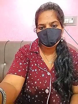Snapshot of melina214 chatting on 07-18-26, 04:59 melina214 online show from 07-18-26, 04:59