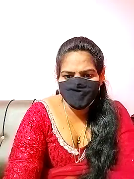 Snapshot of melina214 chatting on 02-10-25, 04:47 melina214 online show from 02-10-25, 04:47