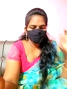 Snapshot of melina214 chatting on 02-08-25, 05:08 melina214 online show from 02-08-25, 05:08