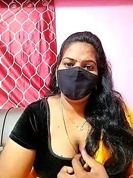 Snapshot of melina214 chatting on 03-14-25, 04:10 melina214 online show from 03-14-25, 04:10
