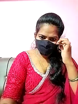 Snapshot of melina214 chatting on 02-10-25, 03:35 melina214 online show from 02-10-25, 03:35