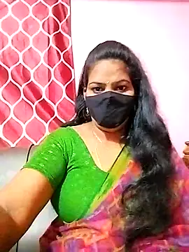 Snapshot of melina214 chatting on 03-16-25, 03:04 melina214 online show from 03-16-25, 03:04