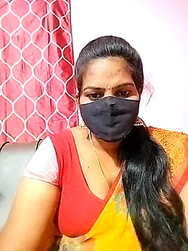 Snapshot of melina214 chatting on 03-06-25, 04:30 melina214 online show from 03-06-25, 04:30