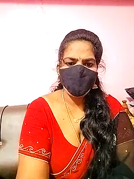Snapshot of melina214 chatting on 10-11-25, 03:18 melina214 online show from 10-11-25, 03:18