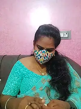 Snapshot of melina214 chatting on 06-15-26, 04:39 melina214 online show from 06-15-26, 04:39