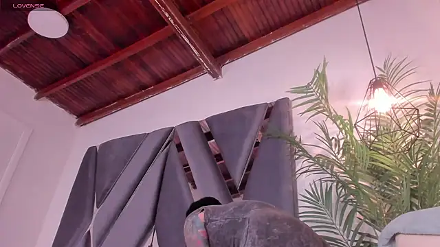 pamela-wells online show from 03-04-25, 03:15