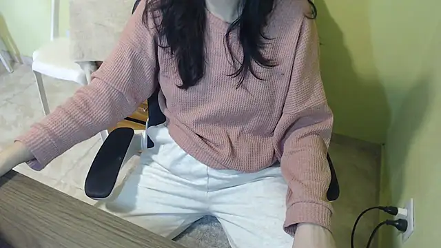 Snapshot of samantha_s69 chatting on 07-12-26, 06:31 samantha s69 online show from 07-12-26, 06:31