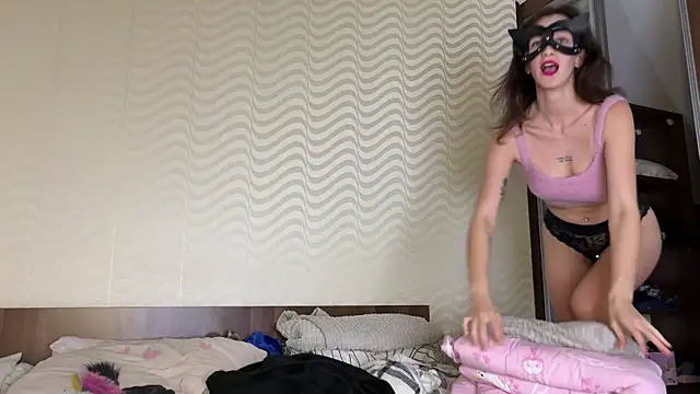 Missy baby online show from 10-21-25, 08:41