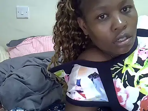 Snapshot of Sonnia_ chatting on 06-27-26, 11:16 Sonnia online show from 06-27-26, 11:16
