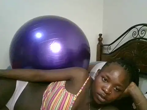 Sonnia  online show from 02-13-25, 08:24