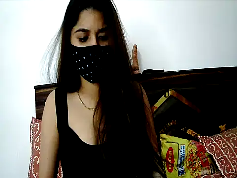 Gloie4u online show from 05-06-26, 02:10