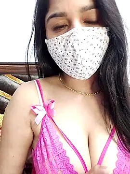 Snapshot of Gloie4u chatting on 02-18-25, 03:52 Gloie4u online show from 02-18-25, 03:52