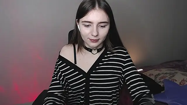 Ava Moore  online show from 01-13-26, 03:27