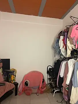 Richchocolatesweet  online show from 09-10-25, 04:28