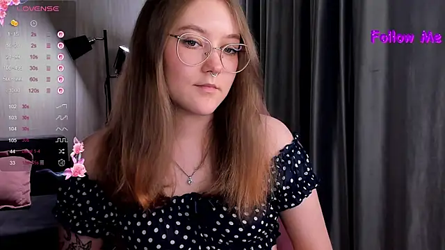 Snapshot of bunny_bubble chatting on 10-05-25, 10:33 bunny bubble online show from 10-05-25, 10:33