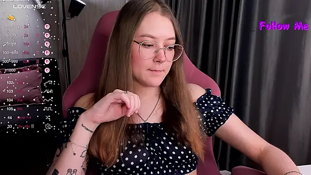 Snapshot of bunny_bubble chatting on 01-09-26, 11:55 bunny bubble online show from 01-09-26, 11:55