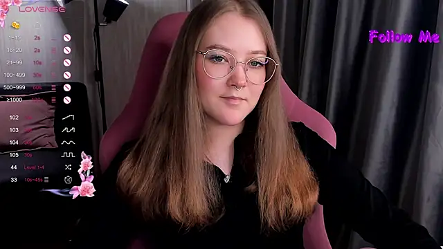 Snapshot of bunny_bubble chatting on 11-28-25, 10:32 bunny bubble online show from 11-28-25, 10:32