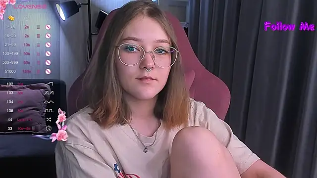 Snapshot of bunny_bubble chatting on 02-26-25, 01:36 bunny bubble online show from 02-26-25, 01:36