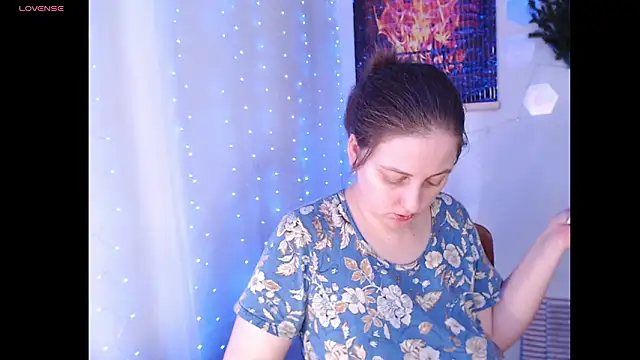 Sakura Green online show from 01-17-26, 12:42