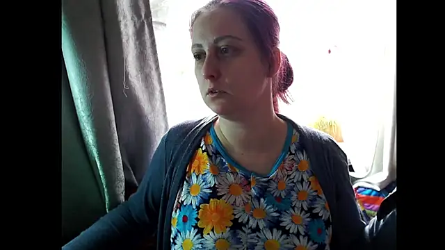 Sakura Green online show from 04-28-26, 10:41