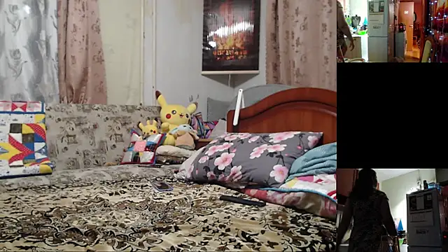 Sakura Green online show from 10-23-25, 02:49