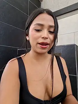 Juli Walker online show from 01-29-25, 02:32