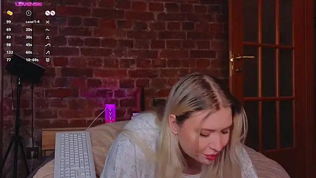 helen frogg online show from 10-28-25, 08:08