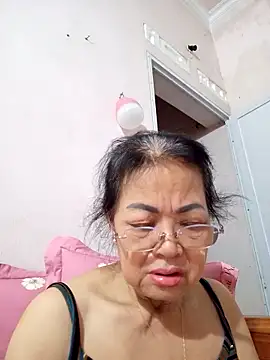 Hotestlove online show from 05-11-26, 02:40