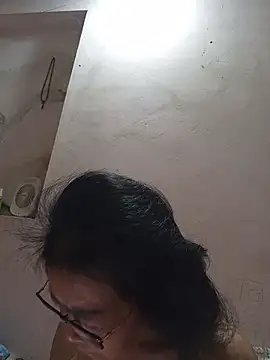 Hotestlove online show from 05-18-26, 10:03
