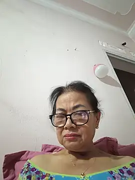 Snapshot of Hotestlove chatting on 06-04-26, 03:06 Hotestlove online show from 06-04-26, 03:06
