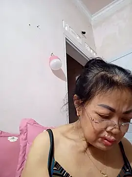Hotestlove online show from 05-11-26, 02:45