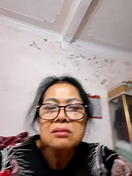 Hotestlove online show from 11-29-25, 11:54