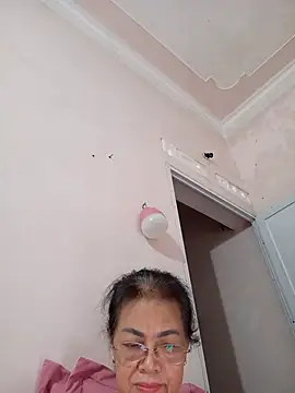 Snapshot of Hotestlove chatting on 06-18-26, 10:59 Hotestlove online show from 06-18-26, 10:59