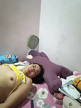 Hotestlove online show from 05-27-26, 10:17